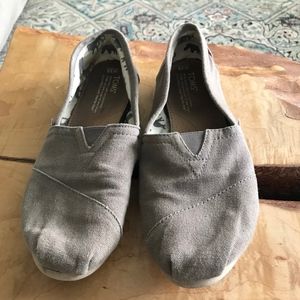 Womens Toms